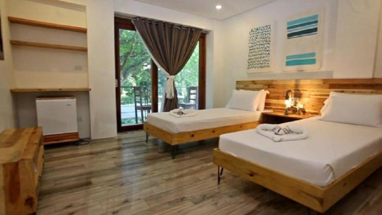Blue Lagoon & Resort Puerto Princesa